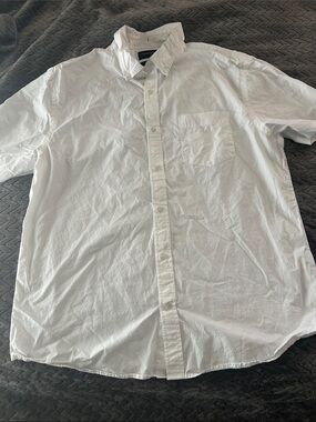 Banana Republic White Short-Sleeve Button-Down Shirt